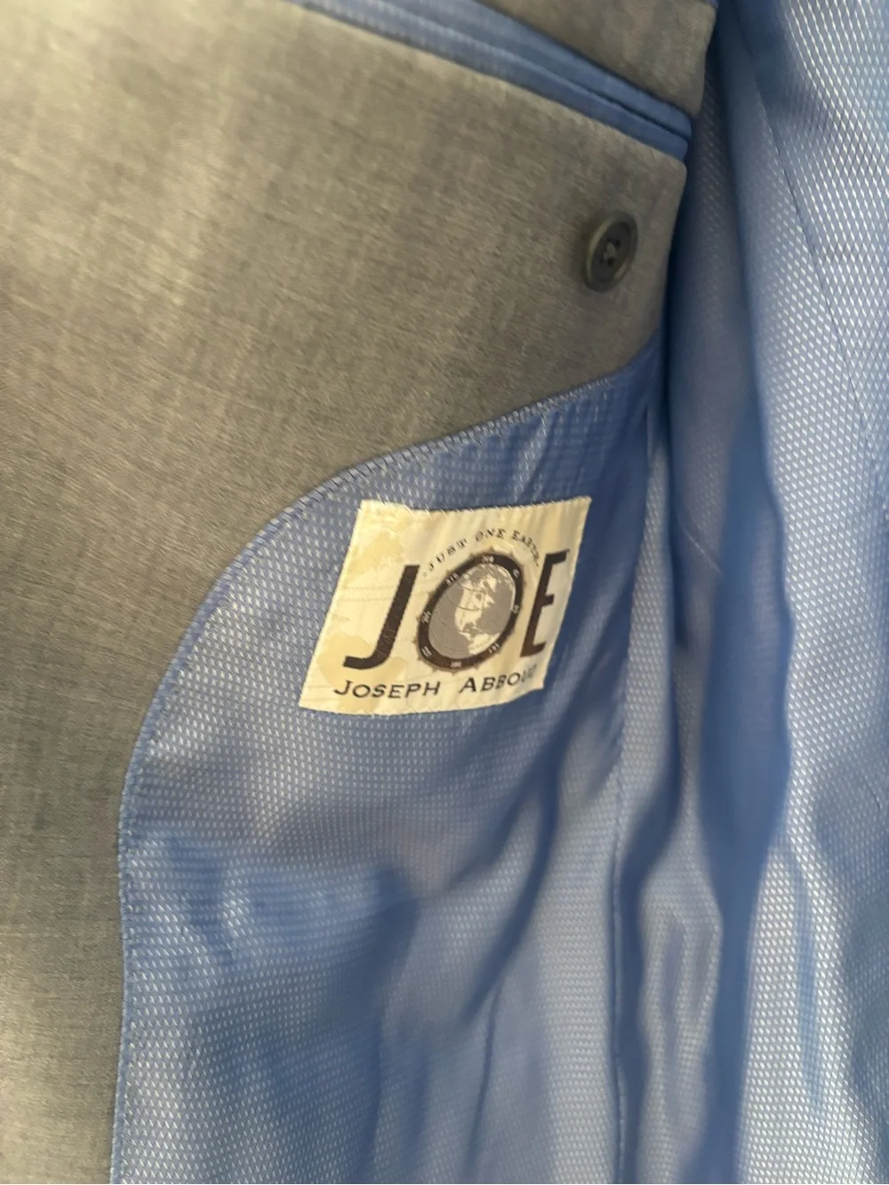 Joseph Abboud Gray Two-Button Sport Coat with Blue Lining 42L in great condition